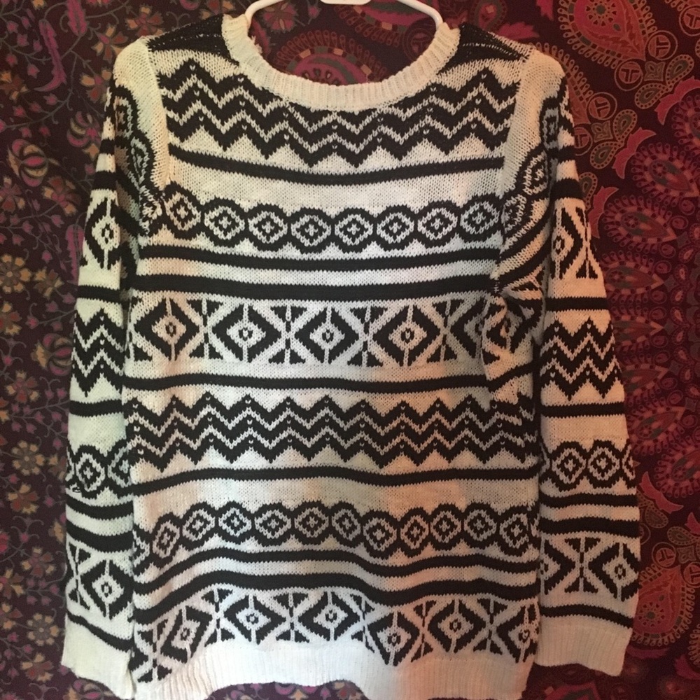 Sweater - Picture 2 of 4